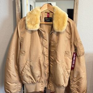 Alpha Industries Jacket Men Medium B-15 Flying L/G Slim Fit Tan Faux Fur.